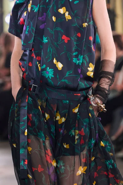 Look 33